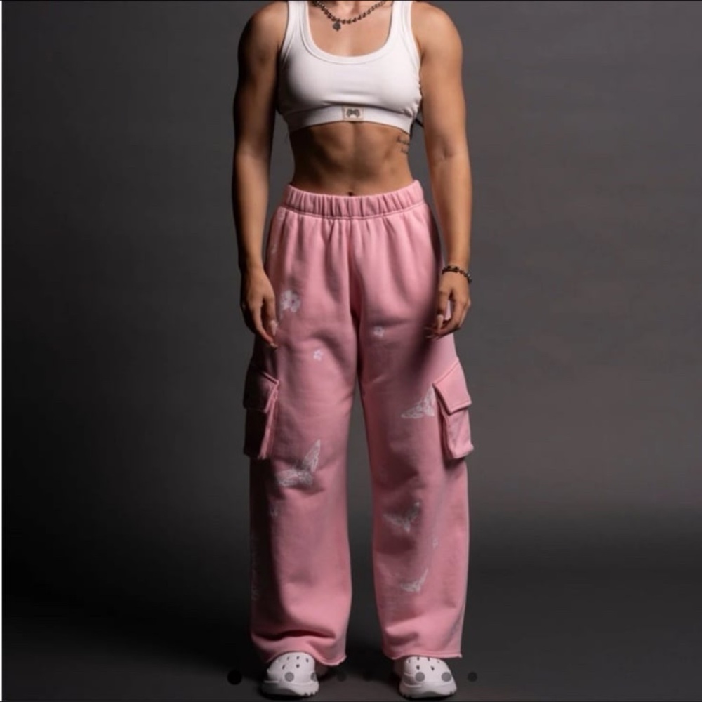 FREEDOM DURST CARGO SWEATS IN CHERRY BLOSSOM